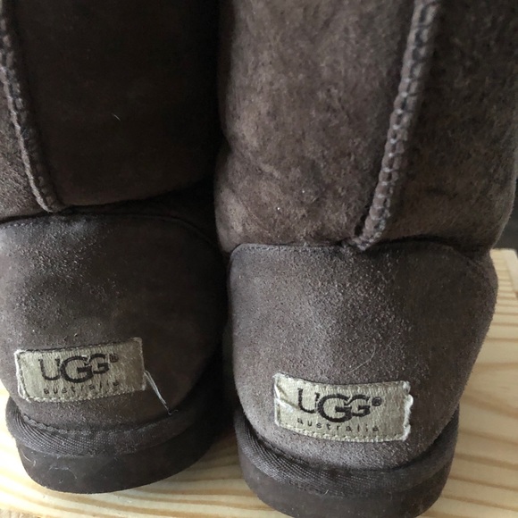 Short style ugg boots - Picture 3 of 3